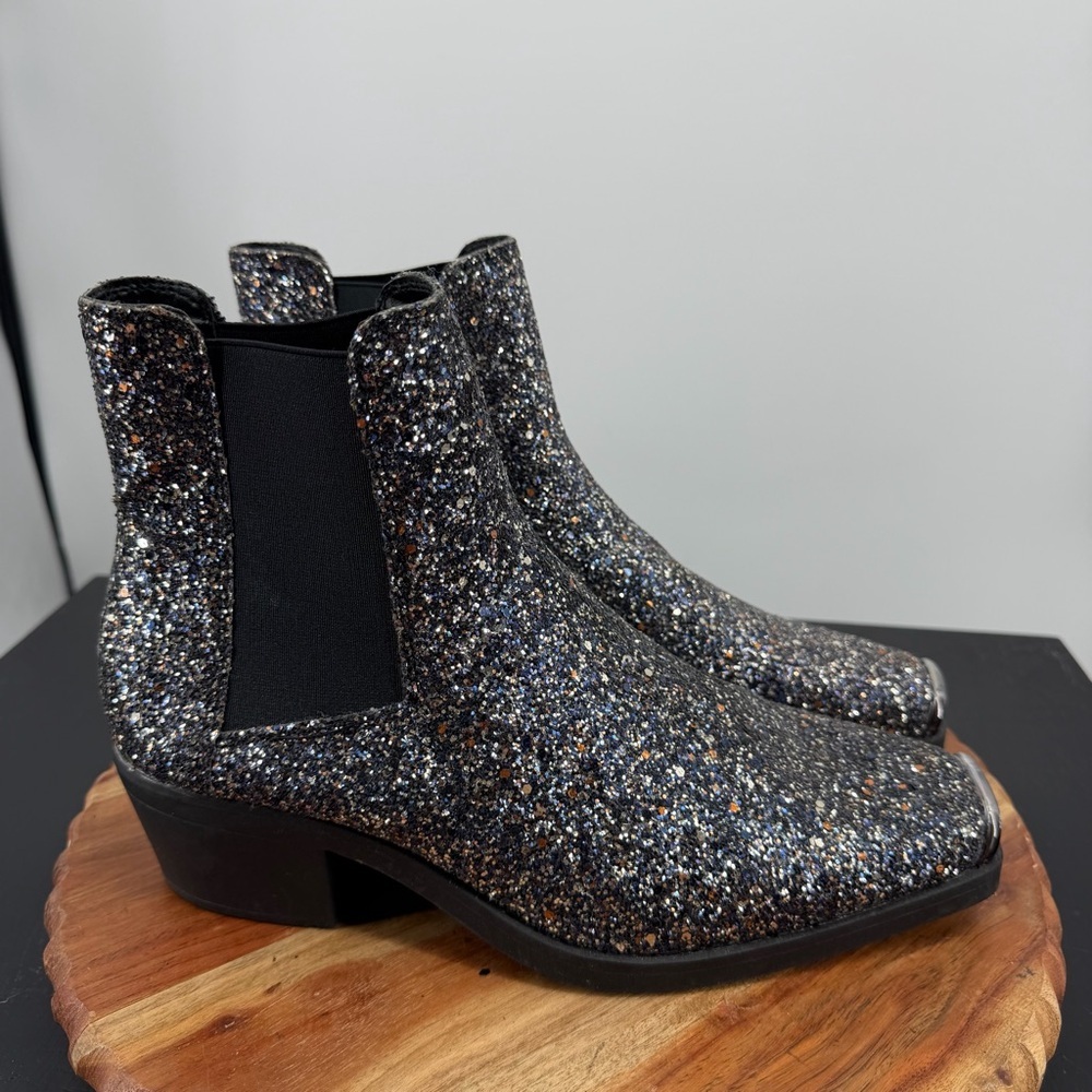 ASOS‎ Glitter square toe Chelsea boots sizeUK 8 US 9 silver blue